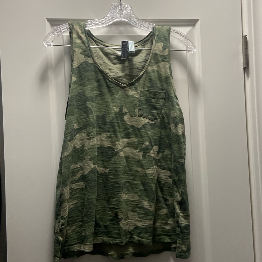 Oldnavy Camo Tank (medium)